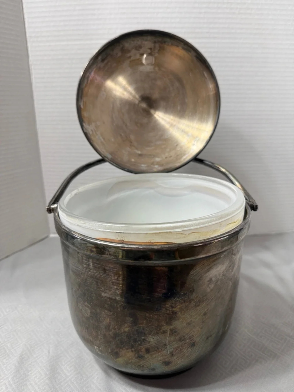 Vintage Silver Plated Ice Bucket Swing Top Lid & Handle Glass Liner Luxury